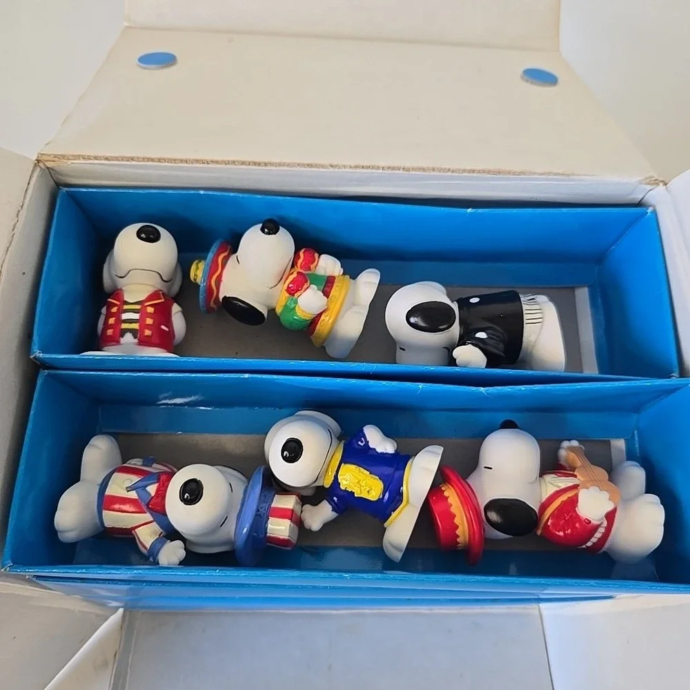 McDonald's Snoopy BOX World‎ Tour